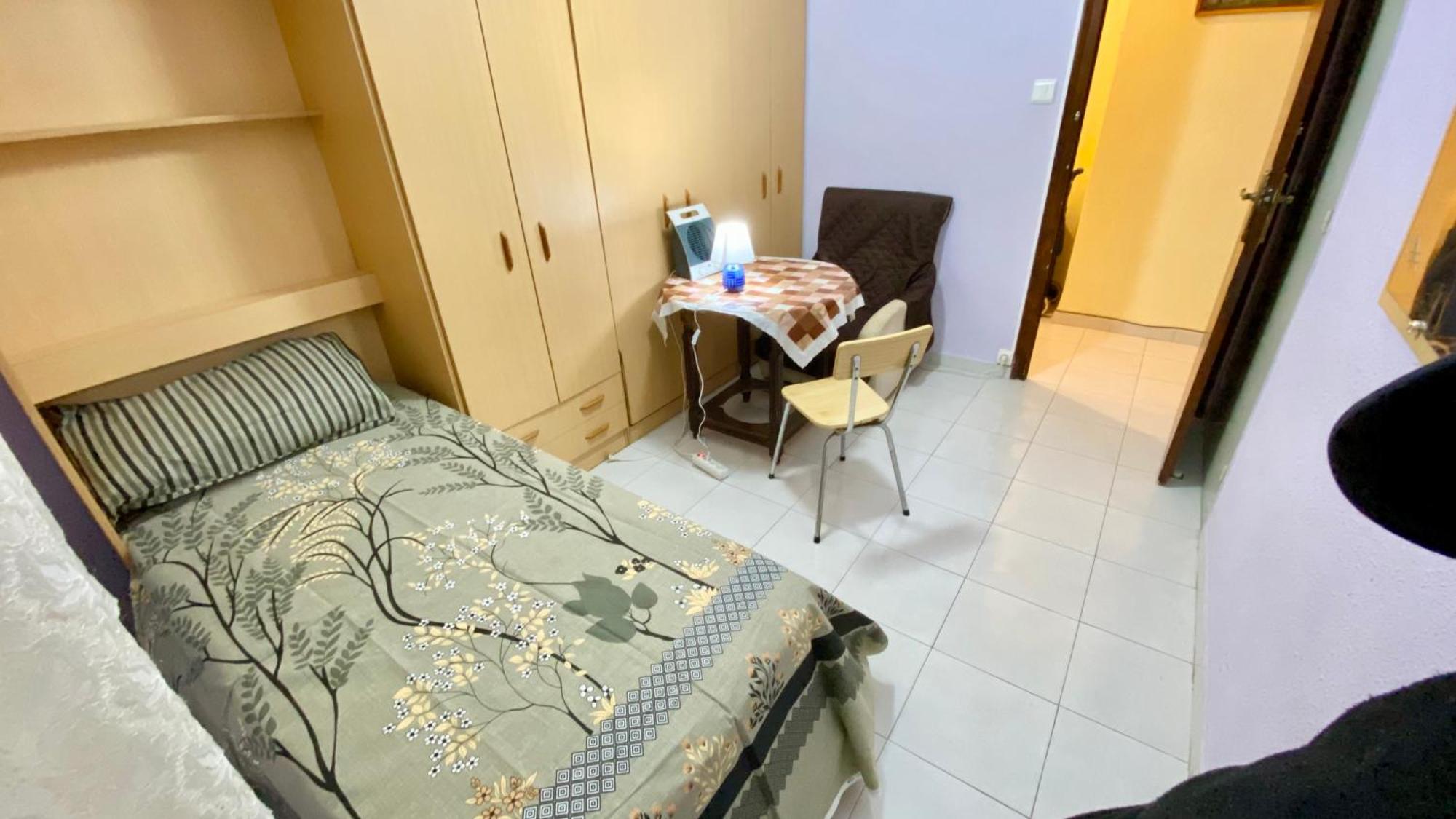 Habitacion Barato En Piso Familiar Compartido El Centro De La Ciudad Cerca De La Estacion De Autobuses 塔拉戈纳 外观 照片